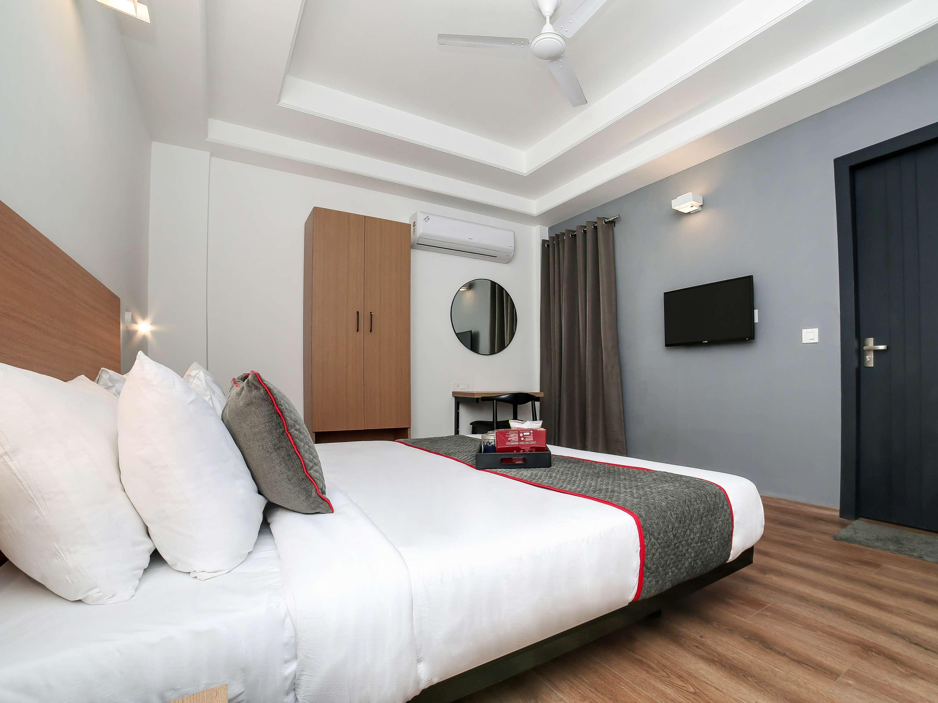 Collection O Townhouse 069 Hotel Gurgaon Exterior photo