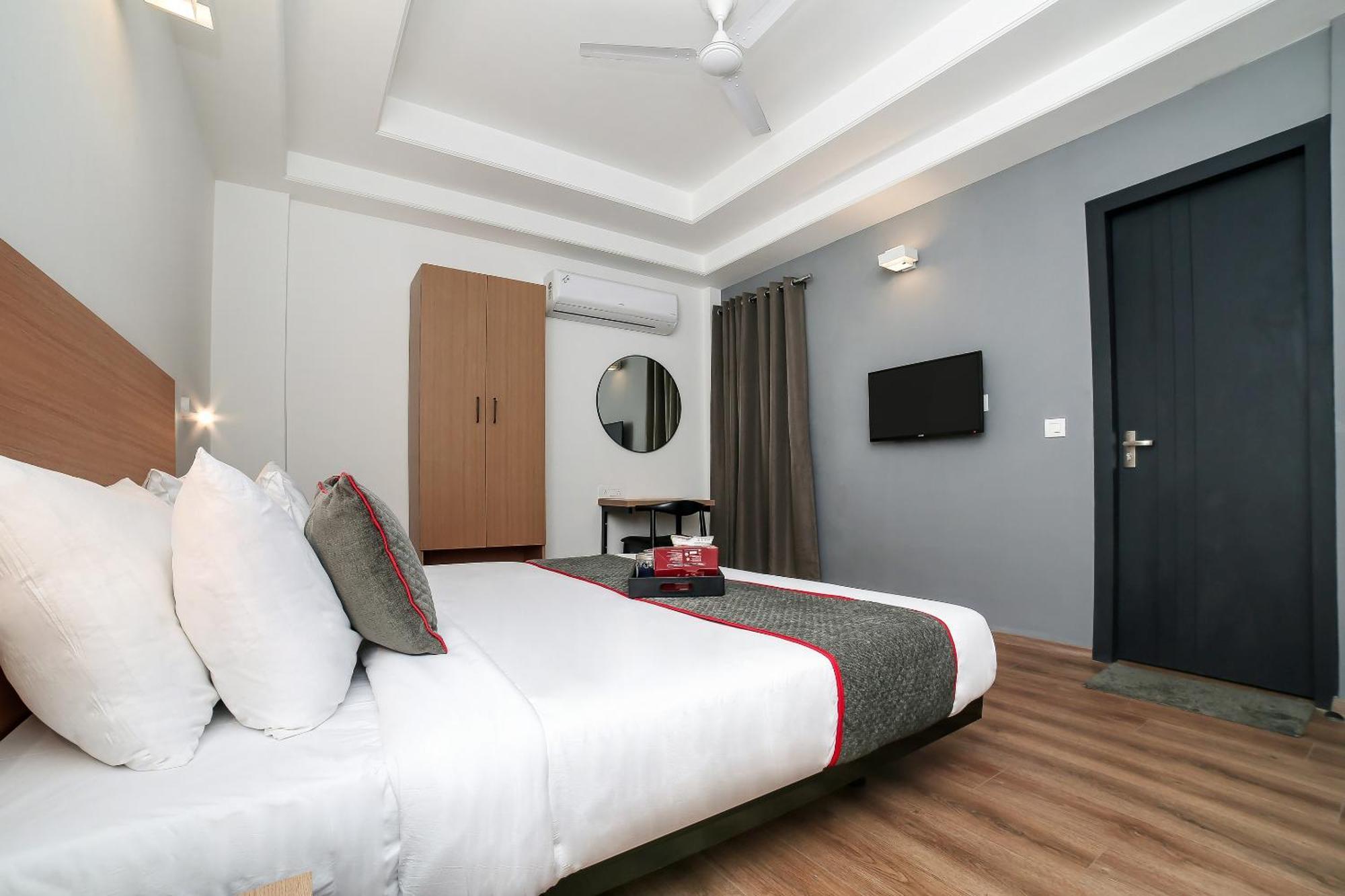 Collection O Townhouse 069 Hotel Gurgaon Exterior photo