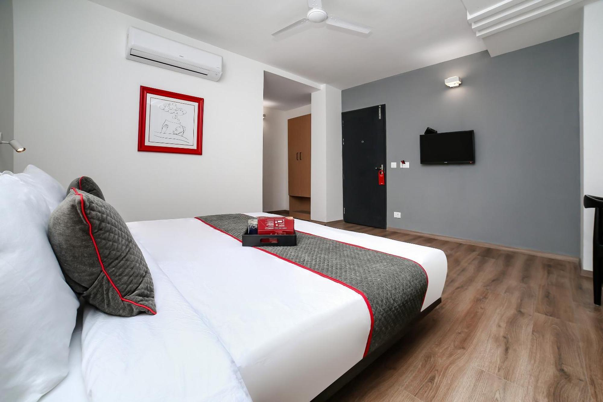 Collection O Townhouse 069 Hotel Gurgaon Exterior photo